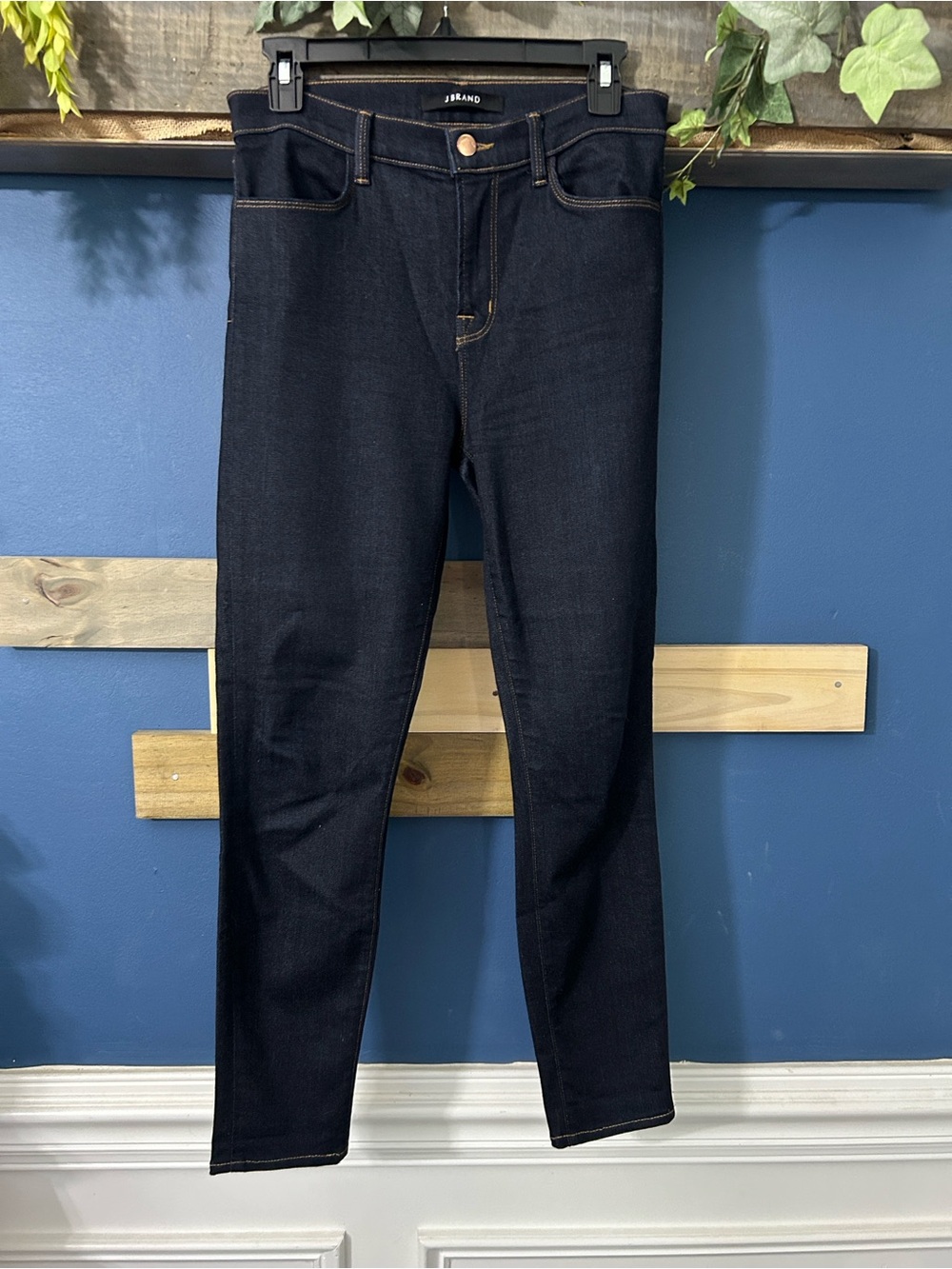 J Brand Women's Maria Dark Indigo Skinny Jeans 28. EUC